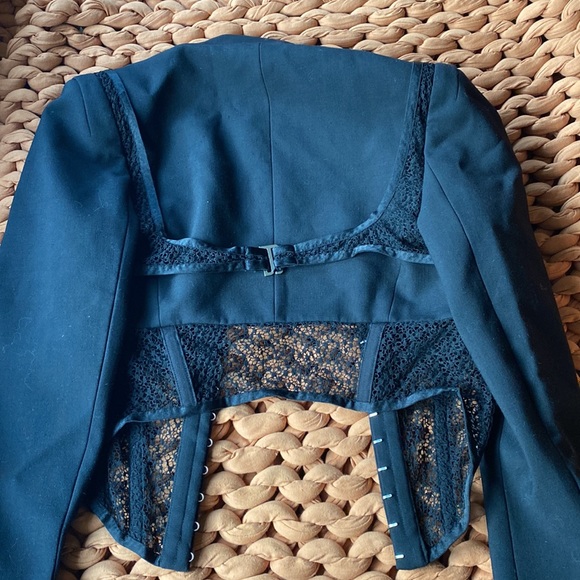 ‼️SALE‼️DION LEE SUSPENDED LACE BUSTIER JACKET - Picture 6 of 7
